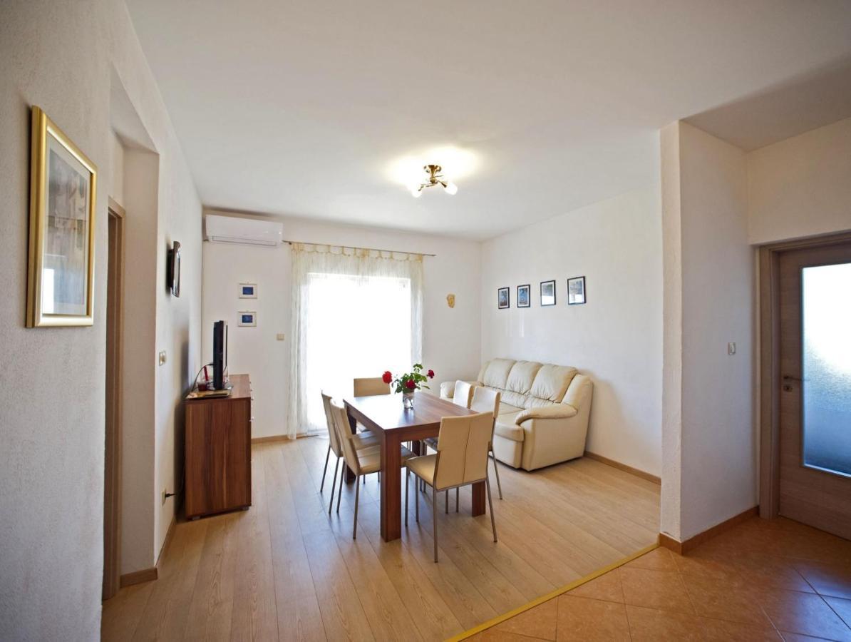 Apartments With A Parking Space Gornje Selo, Solta - 15545 Grohote Zewnętrze zdjęcie