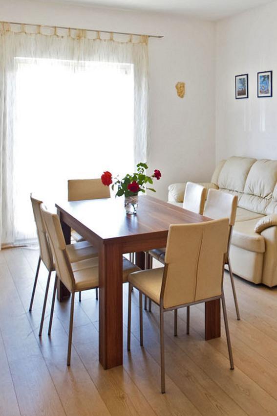 Apartments With A Parking Space Gornje Selo, Solta - 15545 Grohote Zewnętrze zdjęcie